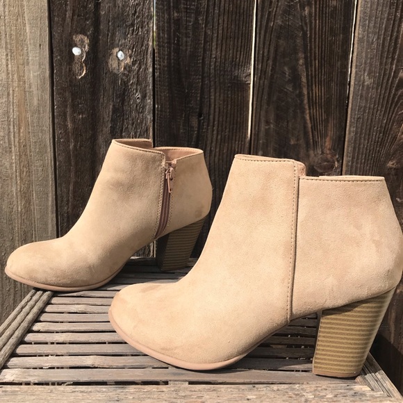 old navy tan booties